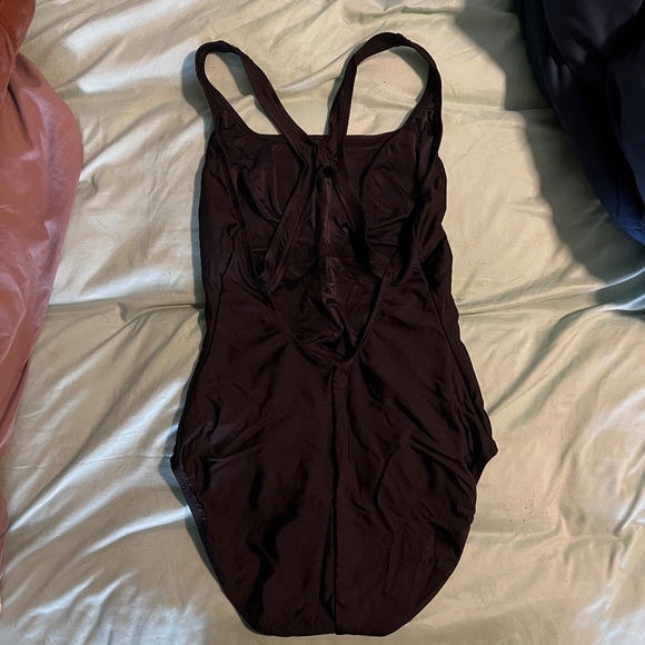Black one piece speedo bathing suit - Picture 13 of 14